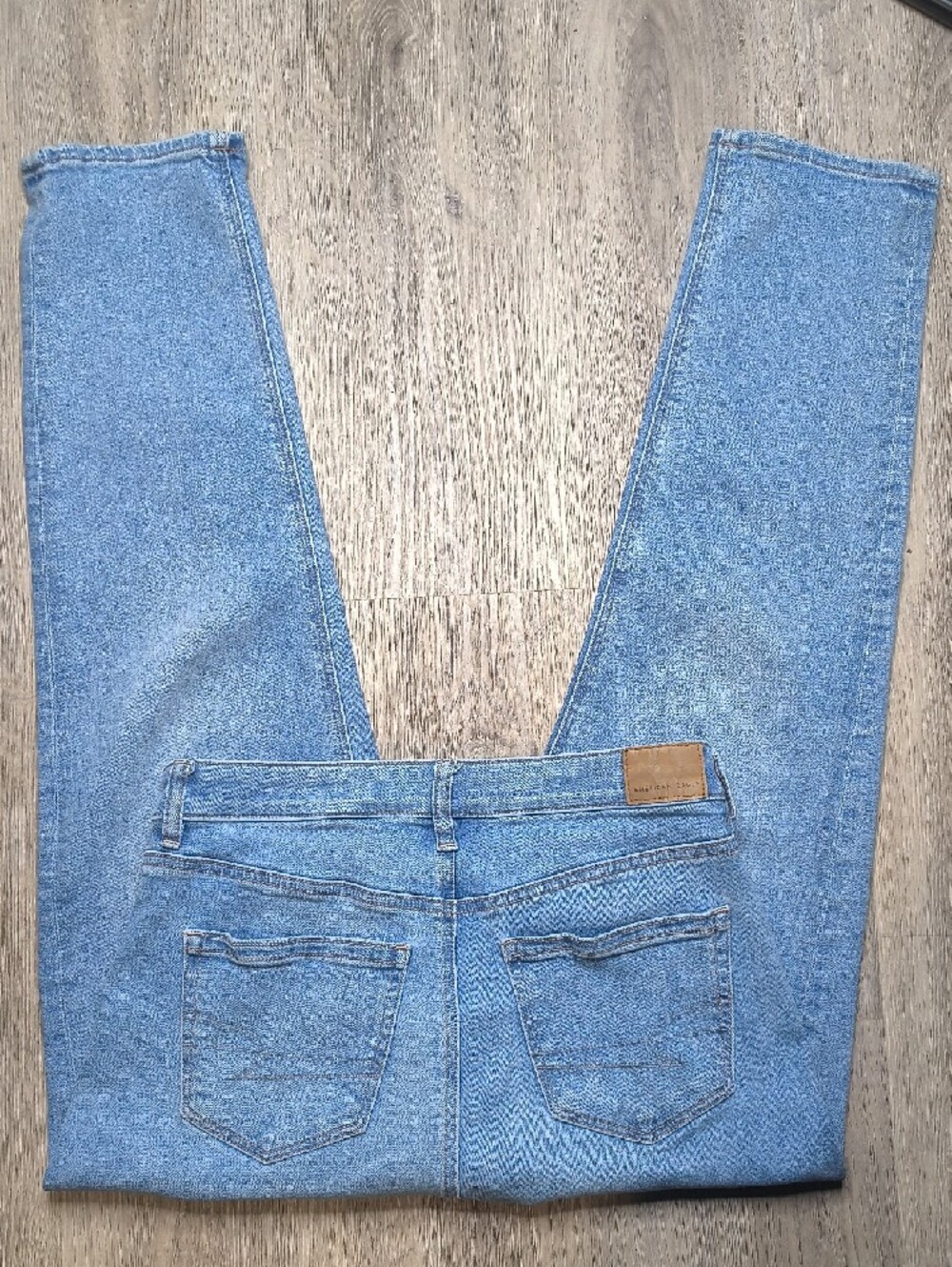 Mom Jean w/28" Inseam High Rise🦅 American Eagle sac800 - Picture 3 of 6
